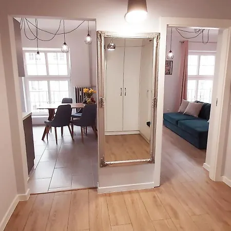 Ogarna 2 -bedroom - Old Town Apartment *