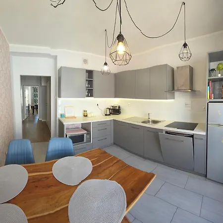 Ogarna 2 -bedroom - Old Town דירה